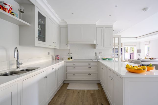 Apt 5, Birchcroft Brockenhurst Road, Ascot photo 4
