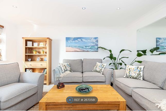 Curzon Road, Poole photo 4