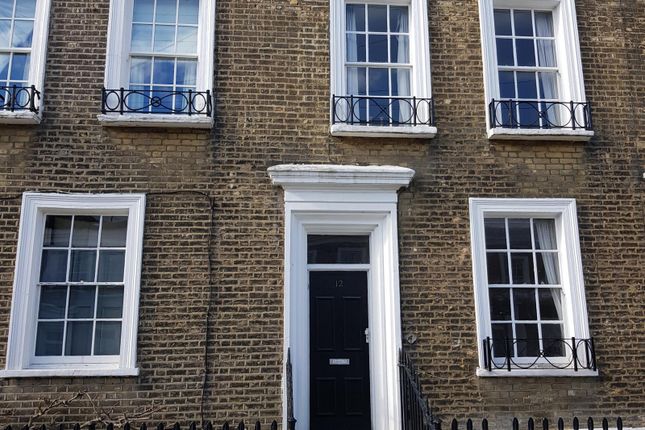 Maisonette to rent in Arlington Avenue, London