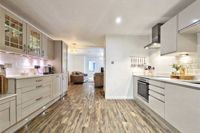 8, Holden Vale House, Helmshore photo 4