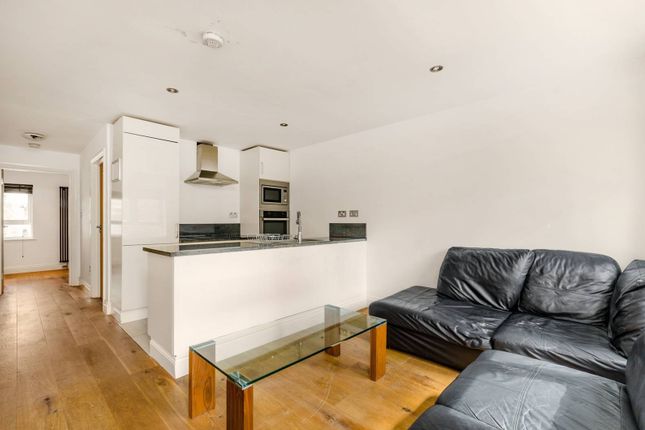 Flat to rent in Camden Street, Camden Town, Mornington Crescent