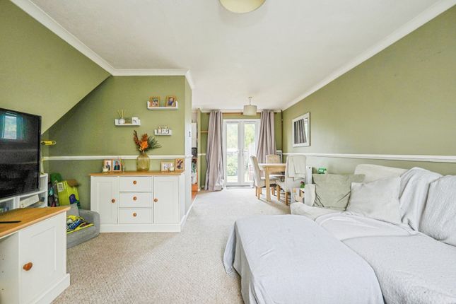 64, Christchurch Way, Kent photo 4