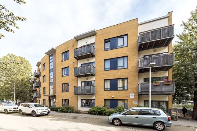 Thumbnail Flat for sale in Little Cottage Place, Greenwich