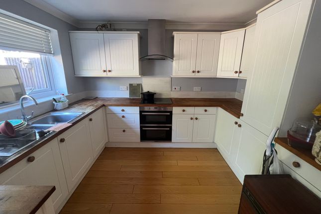 34, Gleneagles Drive, ST. LEONARDS-ON-SEA photo 4