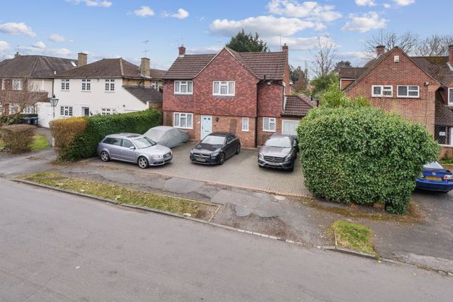Thumbnail Detached house for sale in Wood Lane Close, Iver