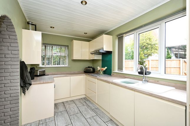 21, Westfields, Tilney St Lawrence photo 4