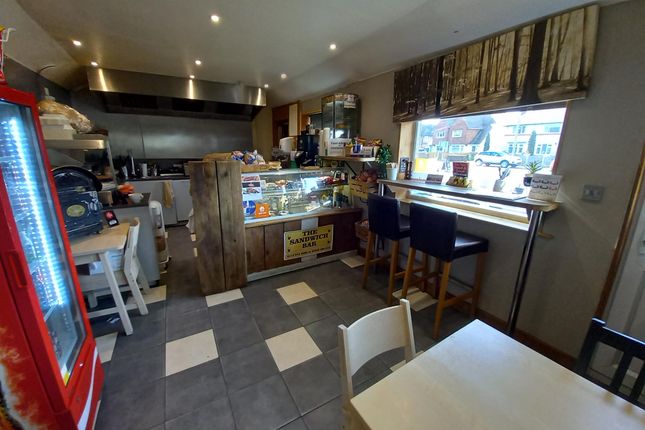 Thumbnail Restaurant/cafe for sale in Cafe &amp; Sandwich Bars NG6, Nottinghamshire