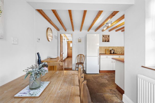 Thames Cottage, South End, Roos photo 4