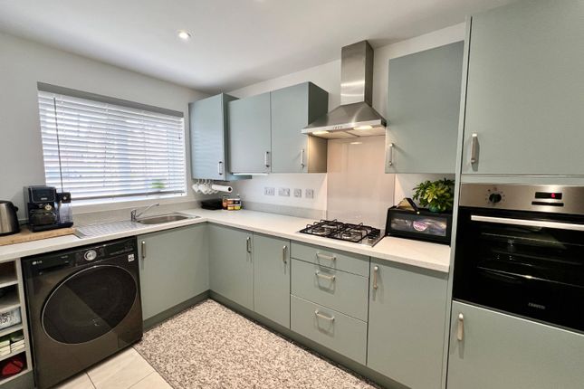 50, Lilah Way, Warwickshire photo 3