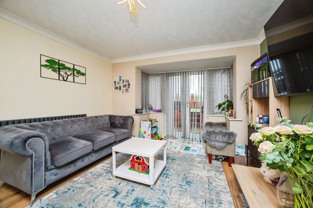 20, Gorehill Close, Rotherham photo 3