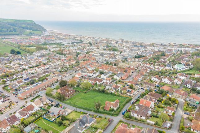 15, Townsend Road, Seaton photo 3