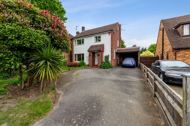 Thumbnail Detached house for sale in Thornbridge Road, Iver