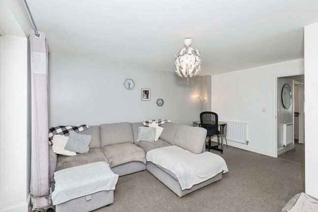 7, Albion Close, Tyne and Wear photo 2