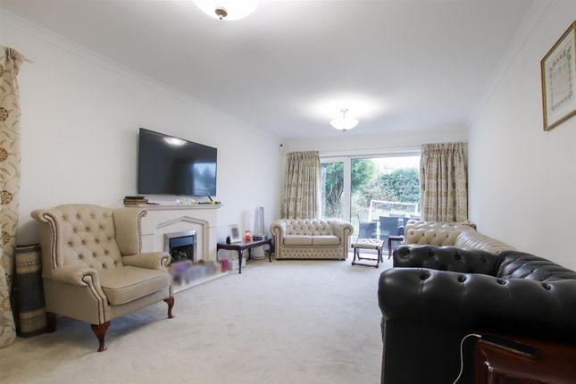 5, Pennine Drive, Altrincham photo 3
