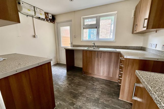 13, Parklands, Malmesbury photo 2