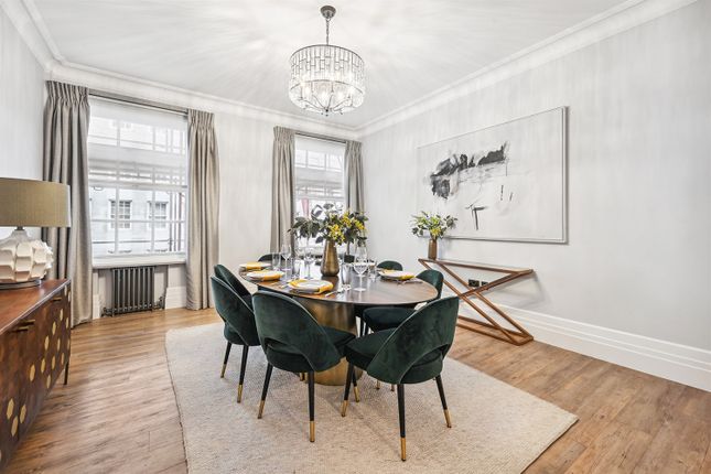 Flat to rent in Flat 4, 35-37 Grosvenor Square, London