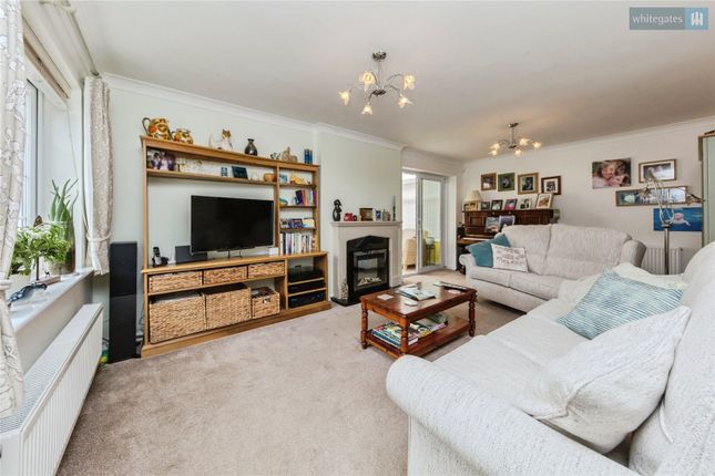 16, Williamson Drive, Cheshire photo 3