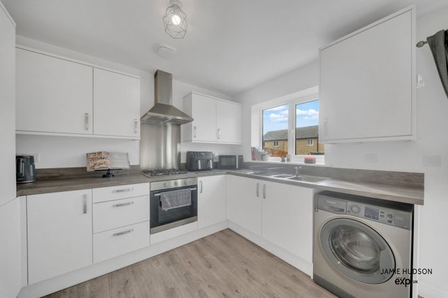 6, Gaskell Drive, Burnley photo 4