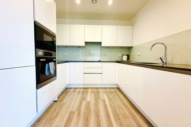 14 Laidlaw House, 15, Medawar Drive, London photo 4