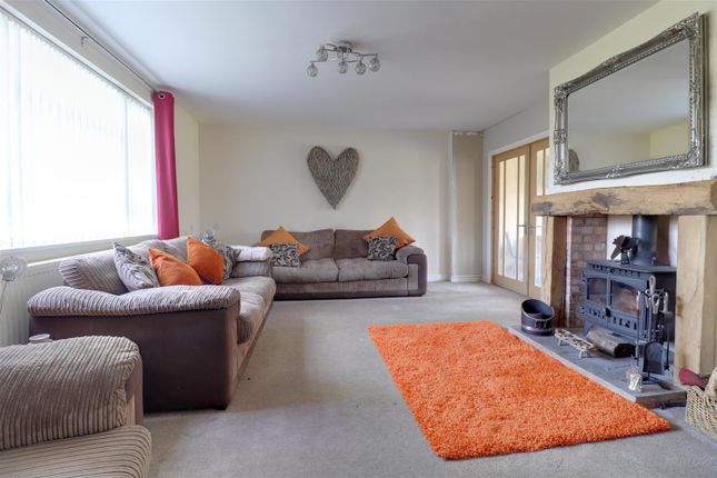 11, Bedford Grove, Alsager photo 3