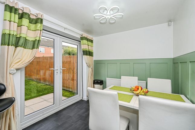 47, Peninsula Drive, Merseyside photo 4