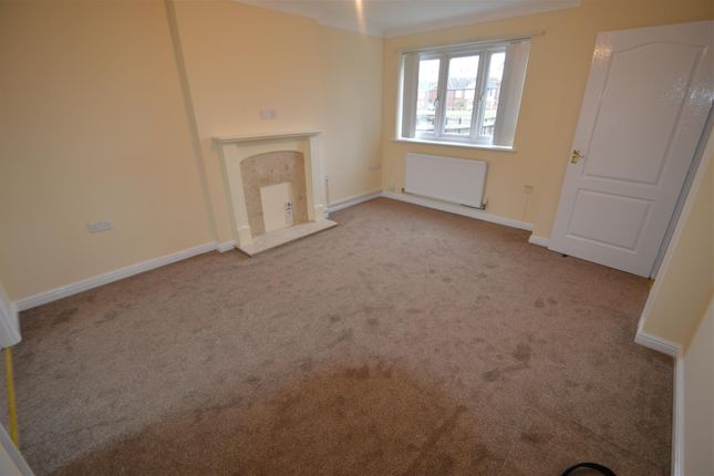 52, Drake Avenue, Manchester photo 2