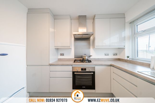 42 Cawley Lane, Heckmondwike photo 3