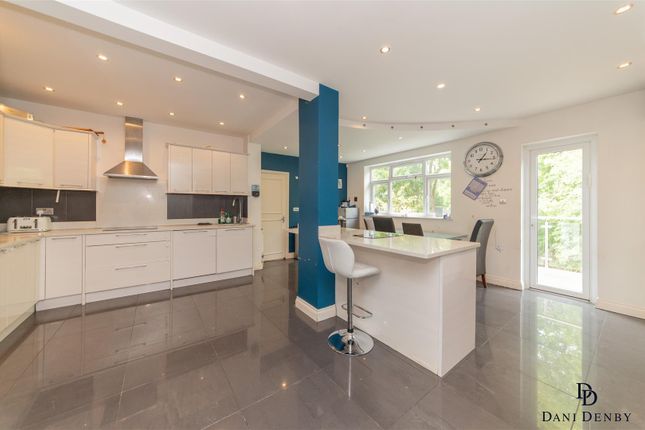 63, Broughton Avenue, London photo 3