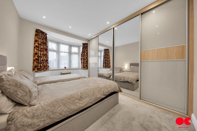 27, Epsom Road, Seven Kings photo 4