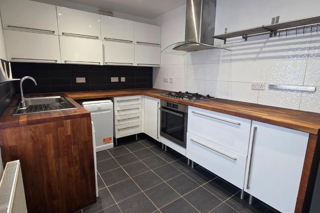 22, Llwynmadoc Street, Pontypridd photo 4