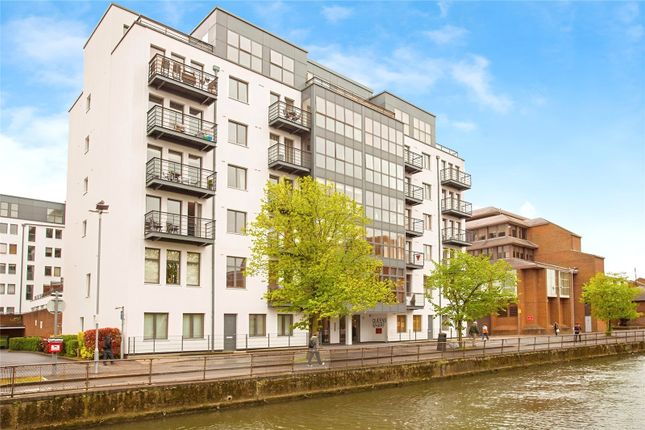 Thumbnail Flat to rent in Queens Wharf, 47 Queens Road, Reading, Berkshire