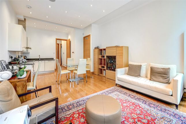 Apartment 5, 7-8, Bloomsbury Square, London photo 4