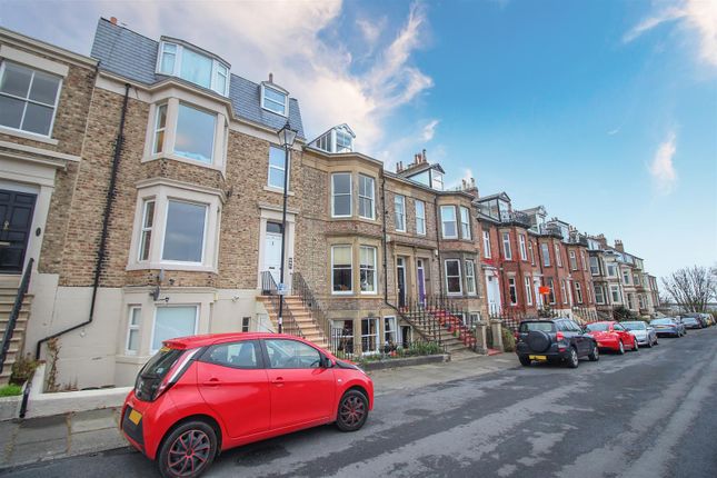 Flat to rent in Northumberland Terrace, Tynemouth, North Shields NE30