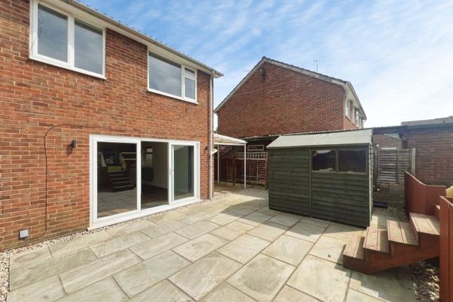 8, Shakespeare Road, Gloucestershire photo 4