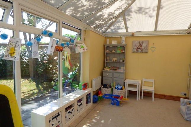 25, Camelia Close, Littlehampton photo 5