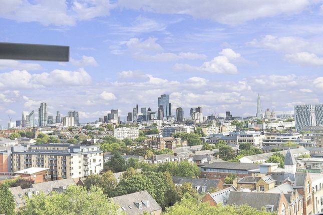 York Way, London photo 2