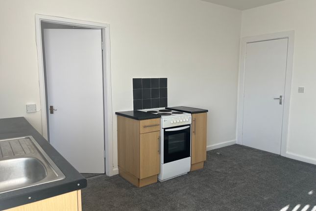 Flat 3 25a Bainbridge photo 3