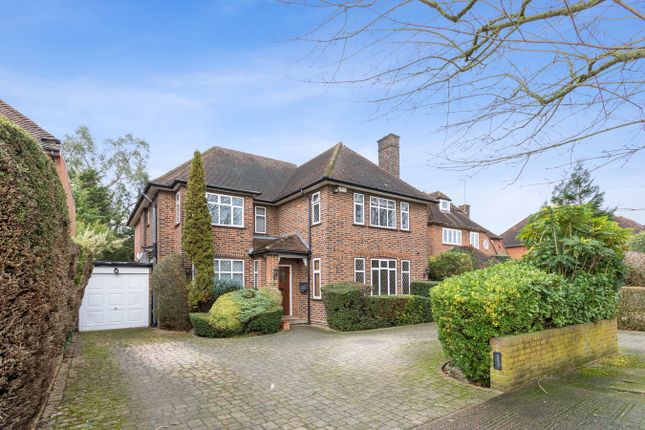 Property for sale in Bentley Way, Stanmore