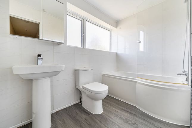 8, Furness Crescent, Milton Keynes photo 4