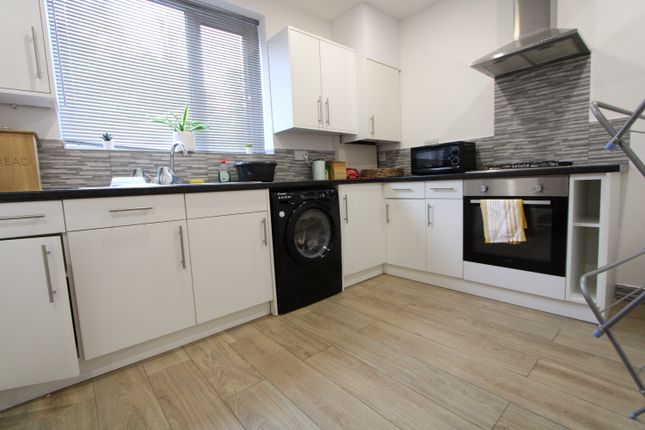 Thumbnail Studio to rent in Seeley Drive, London