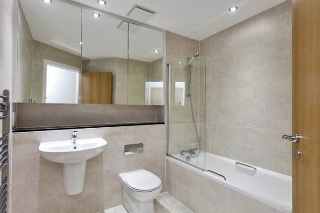 Apt 453, Nottingham photo 3