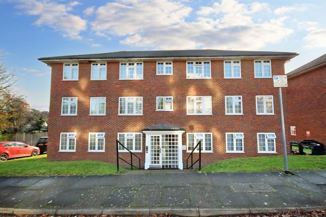 Thumbnail Flat for sale in Lantern Close, Wembley, Middlesex