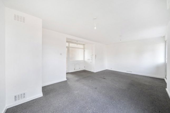 Flat 15, The Albany 67-69,, Woodcote Road, Wallington photo 3