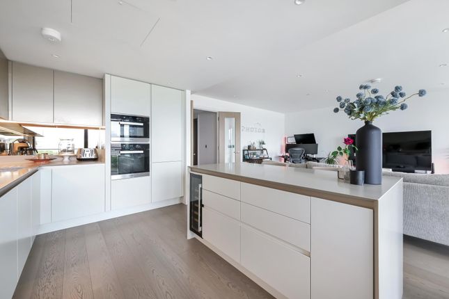 Apartment 80 The Dumont 27, Albert Embankment, London photo 4