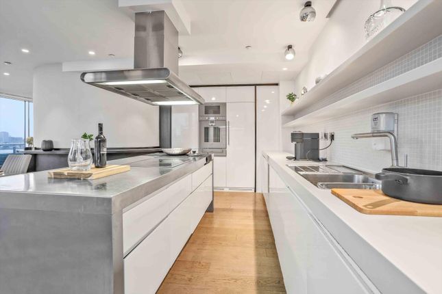 Flat to rent in W Residences, Wardour Street, Soho, London