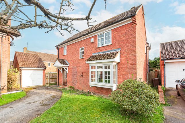 Detached house to rent in Huntingdonshire Close, Woosehill, Wokingham