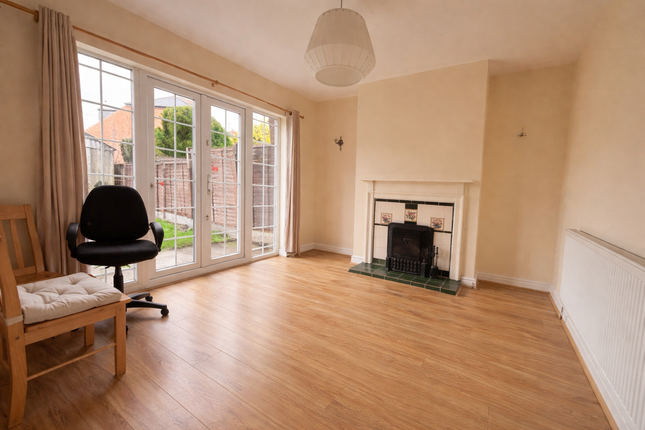 425, Walsall photo 4