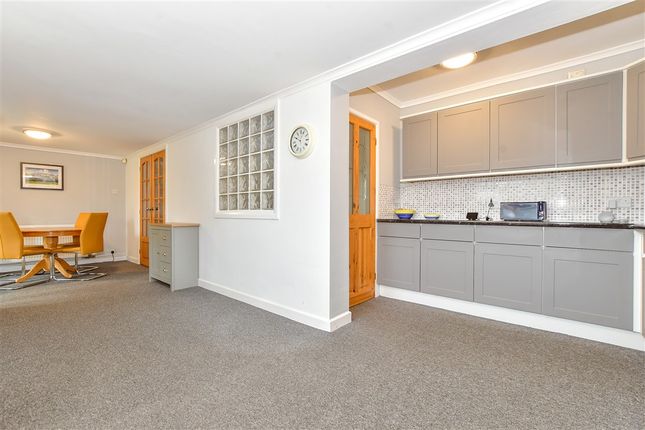 Lidsey Road Woodgate, Chichester photo 3