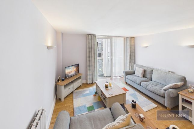 Flat 32, 50, Channel Way, Southampton photo 4