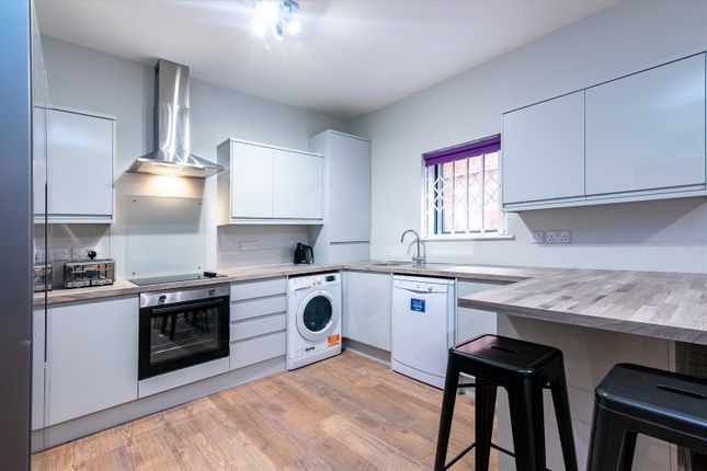 Flat to rent in 6 Bed Cluster, Varsity City, The Lace Market